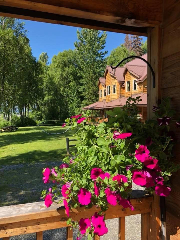 Susitna River Lodging, Riverside Cabins Talkeetna Dış mekan fotoğraf